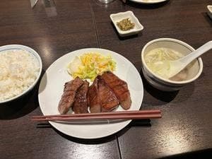 牛たん料理 閣 電力ビル店