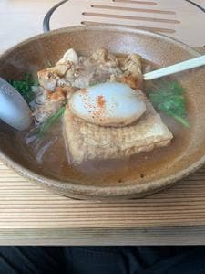 にく豆腐しげ子