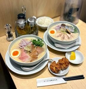 鶏白湯ラーメンMUTSUKI