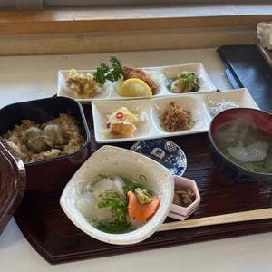 海湖館 牡蠣小屋