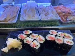 すしざんまい 浅草雷門店