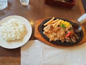 ロイヤルホスト 宇治槇島店
