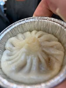 ブタまんの江戸清 大通り店