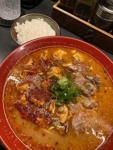 神鳴りて鸞は舞う