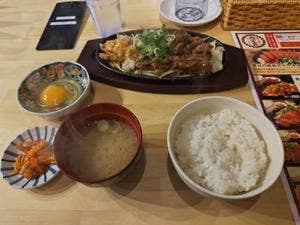 鉄板肉食堂まるよし 南森町店