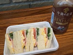 フェスティバルホール ホワイエ ビュッフェコーナー