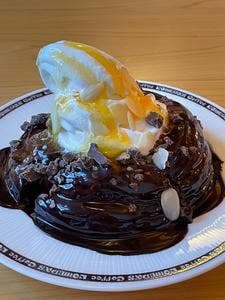 コメダ珈琲店 イータウンとなみ店