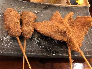 クシカツサカバ 小野商店
