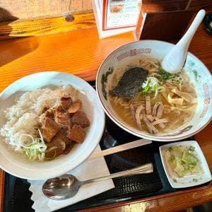 煮こみ食堂 まるしば