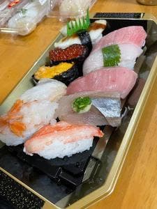 ちよだ鮨 鶴ケ峰駅前店