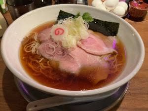 猛た波が麺を喰らふ