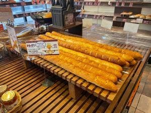 イスズベーカリー 本店