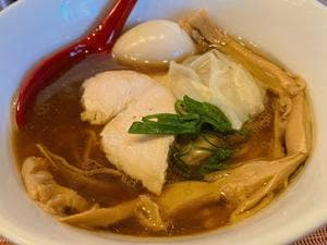 麺屋 かなで