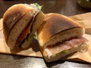 生ハム専門店 Piacere KOBE