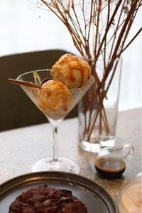 友達がやってるカフェ／バー