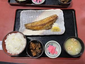 とり八