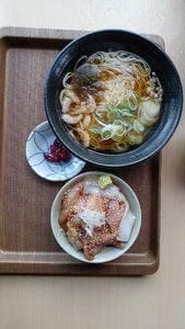 ひみ岸壁市場 食堂