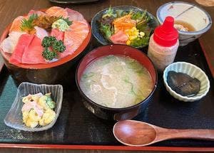 馳走屋 丸八
