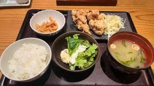 博多もつ鍋 やまや JR三ノ宮店