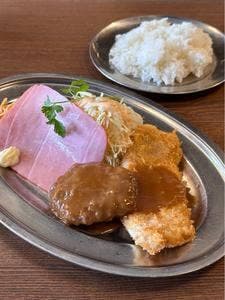 レストラン 辻川 伏見店