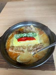 ウダーナ&シャーニカ