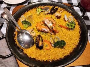 スペインバル ノミデリ