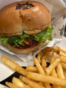 SHOGUN BURGER クロスゲート金沢店