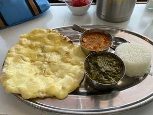 チキンカレー専門店 チキンカリーズ