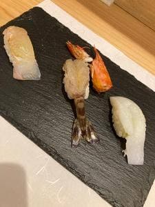 鮨はくと
