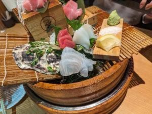 本マグロ炉端劇場 魚島屋