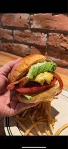 OLU BURGER KYOTO 緑地店