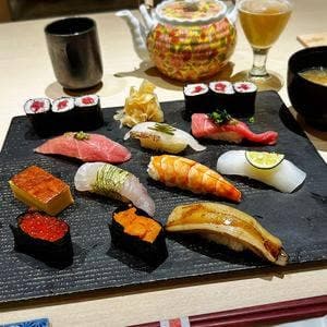 鮨 Yasuke 豊洲千客万来店