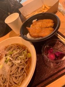 カフェレストラン 道の駅恐竜渓谷かつやま