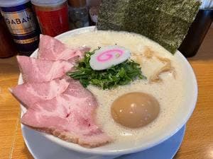 鶏そば啜る 丸の内本店