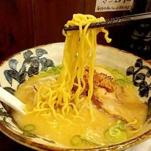 名物あごだし白湯らぁめん ひばり 津田店