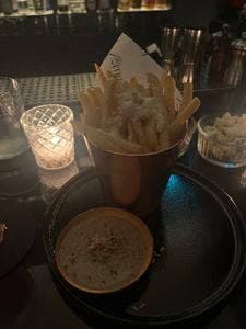 Gold Bar at EDITION