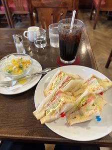 カフェ コロラド 下高井戸駅前店