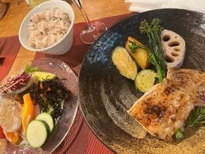 野菜がおいしいダイニング LONGING HOUSE 北青山