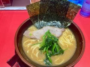 横浜ラーメン 新横家