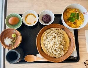 よこすと食堂
