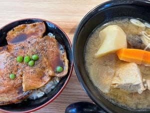 豚丼のぶたはげ 道の駅おとふけ店