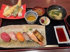 旬彩 さかなと酒 匠海 本店