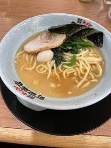 横浜家系ラーメン 町田商店 横浜池辺町店
