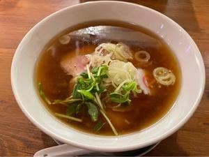 猛た波が麺を喰らふ
