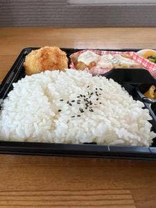おべんとうの旬菜屋 三佐店