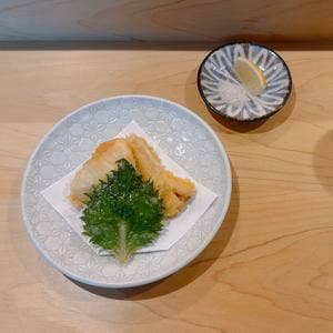 鮨ト酒ナカニワ