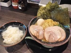 横浜家系ラーメン天川家