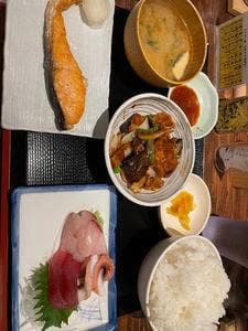 大衆食堂 定食のまる大 府中店