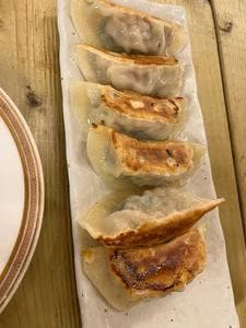 8餃子 Eight Gyoza