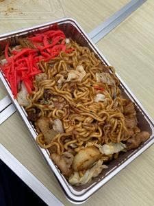 車のやきそば屋